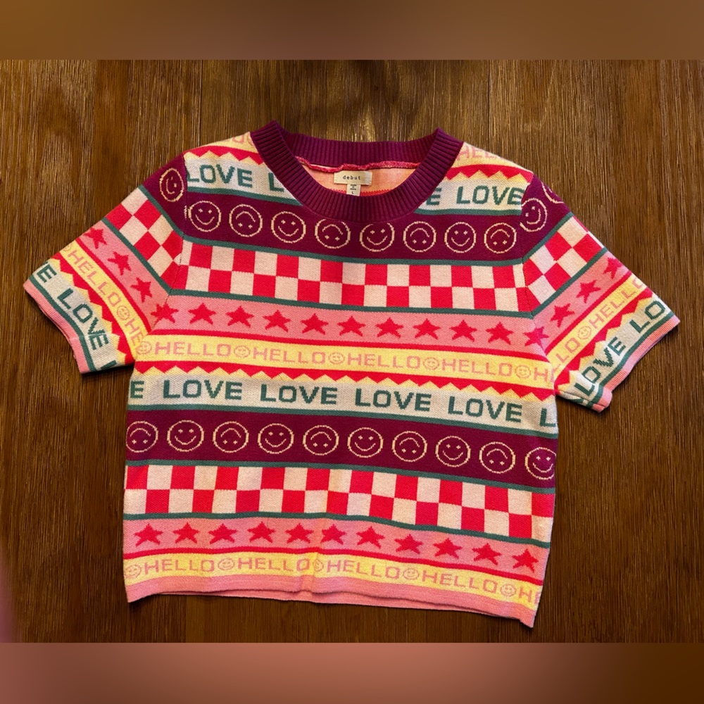 DEBUT Short Sleeve Sweater - Size Large - Multi colored
